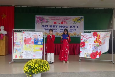 RỘN RÀNG LỄ SƠ KẾT HỌC KÌ I VÀ GIAO LƯU TIẾNG ANH CHỦ ĐỀ “TẾT CỔ TRUYỀN” TẠI TRƯỜNG THCS VĂN LÝ